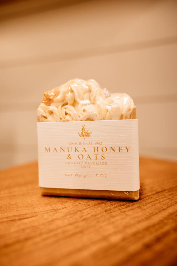 Manuka Honey, Oats & Coconut Milk Shea Butter Soap